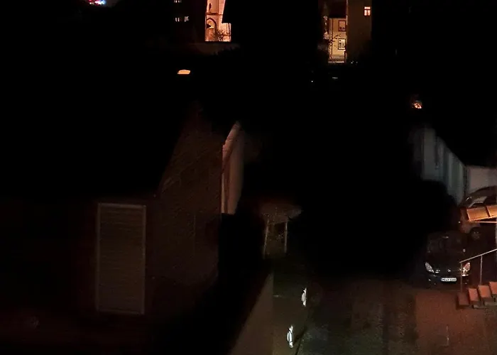 Grosses Zimmer Von Privat Sehr Zentral In Bad Homburg Stadtmitte